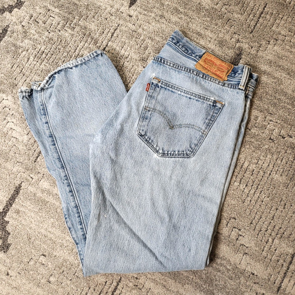 Levi's Mens 501 Distressed Destroyed Jeans size 35